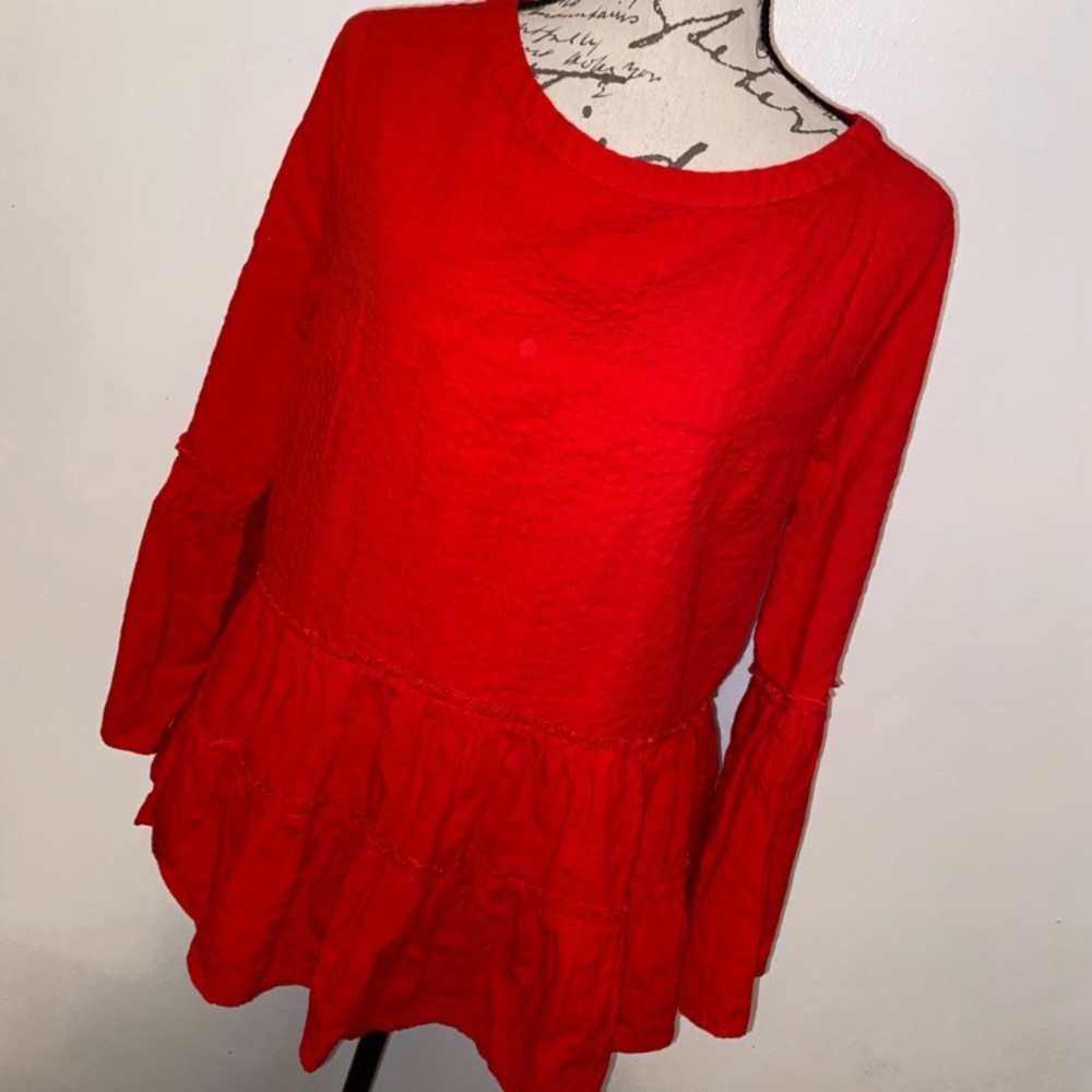 ❤️NWOT Crown & Ivy Textured Top❤️